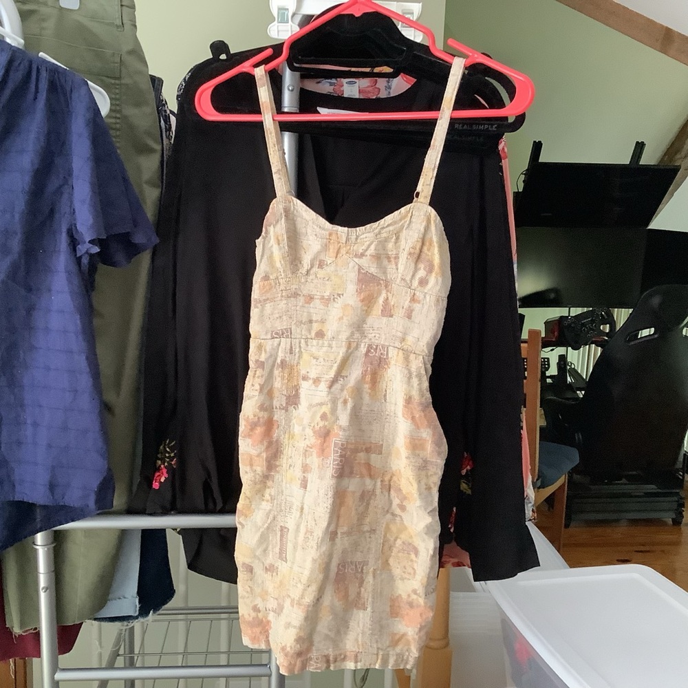 (Bin 6) UO printed corset like mini dress with pockets, Size XS